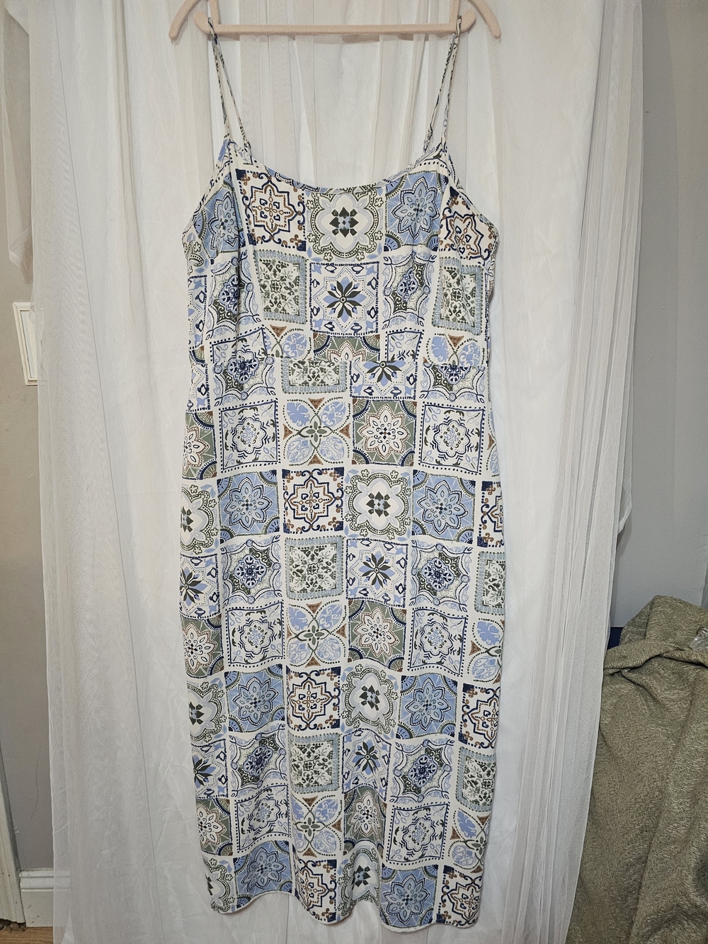Abercrombie & Fitch Blue, White & Green Tile-Print Midi Slip Dress